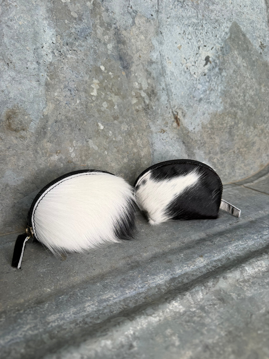Cowhide EarBud/Coin Pouch