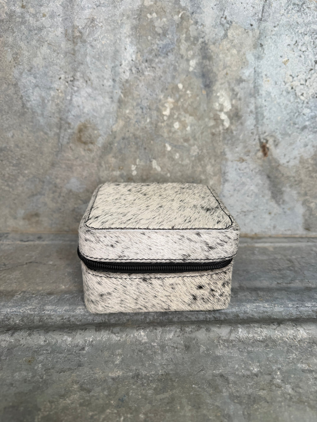Cowhide Jewelry Travel Case (Hard Shell)