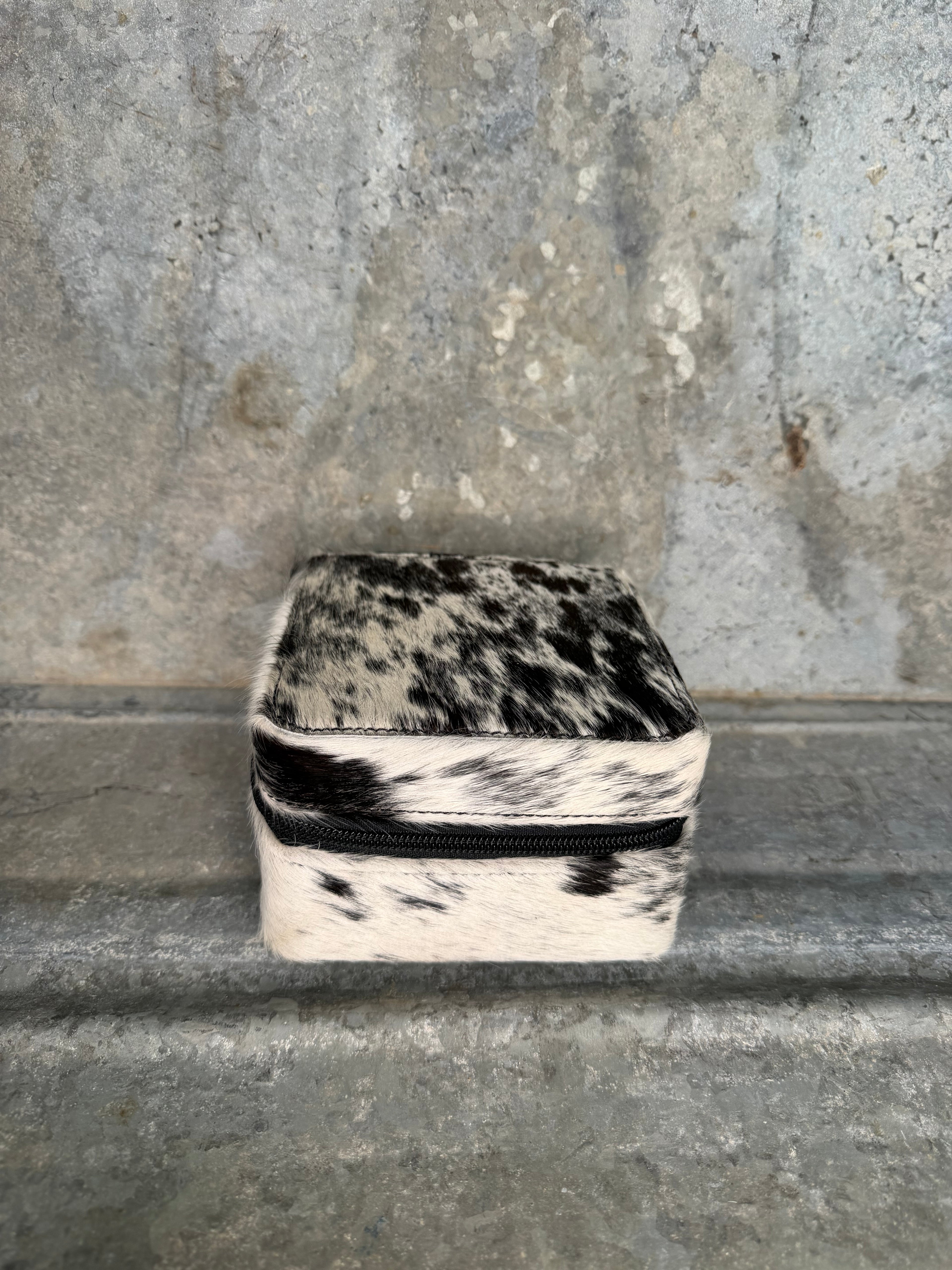 Cowhide Jewelry Travel Case (Hard Shell)